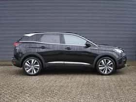 Peugeot 3008 (2018) thumbnail 4