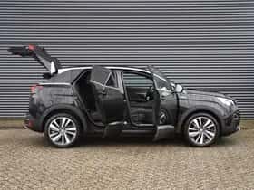 Peugeot 3008 (2018) thumbnail 34