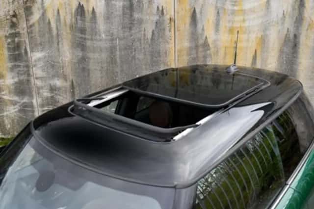 MINI Cooper (2019) thumbnail 3