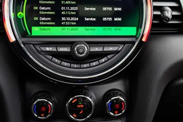 MINI Cooper (2019) thumbnail 31