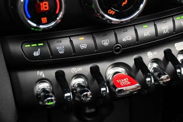 MINI Cooper (2019) thumbnail 34