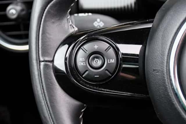 MINI Cooper (2019) thumbnail 40