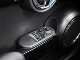 MINI Cooper (2019) thumbnail 42