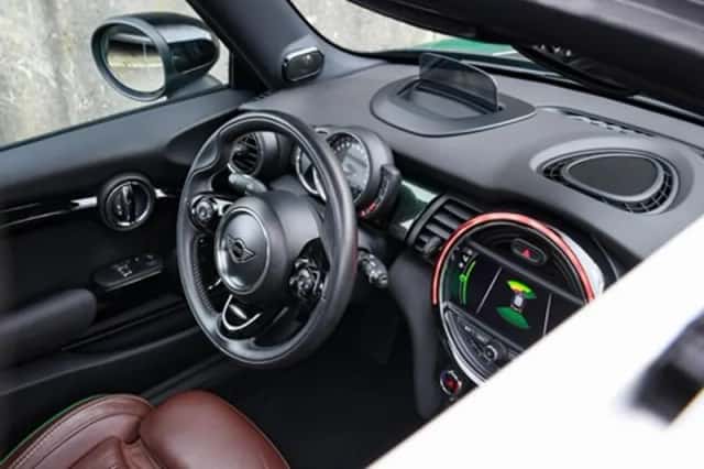 MINI Cooper (2019) thumbnail 10
