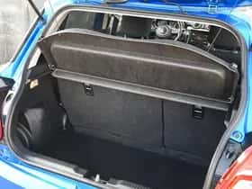 Suzuki Swift (2019) thumbnail 12