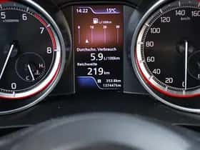 Suzuki Swift (2019) thumbnail 16