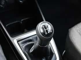 Suzuki Swift (2019) thumbnail 23
