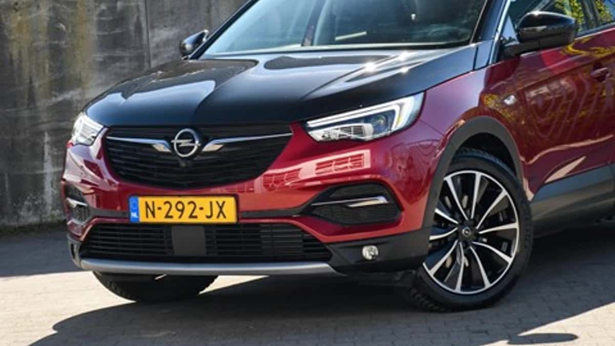 Opel Grandland X (2020) — foto 1
