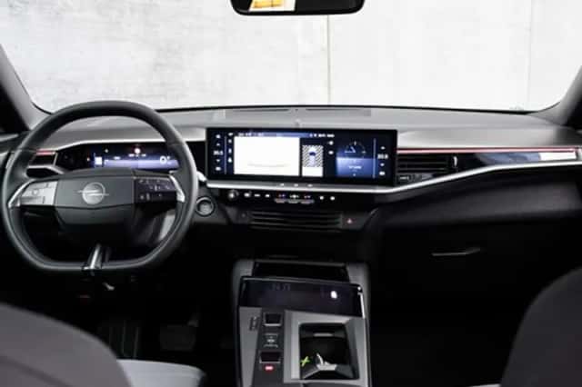 Opel Grandland (2025) thumbnail 16