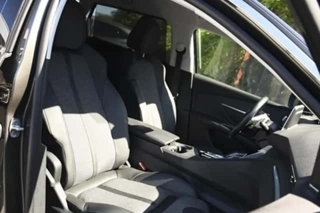Peugeot 5008 (2020) thumbnail 11