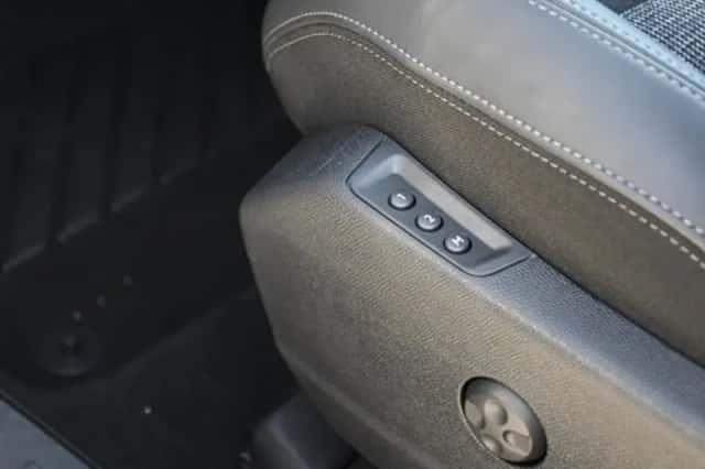 Peugeot 5008 (2020) thumbnail 13