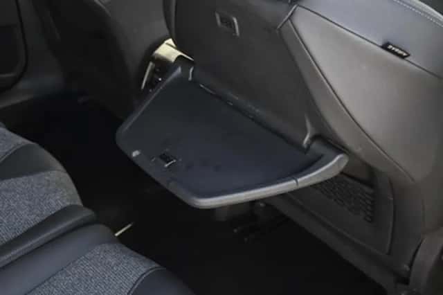 Peugeot 5008 (2020) thumbnail 17