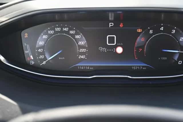 Peugeot 5008 (2020) thumbnail 27