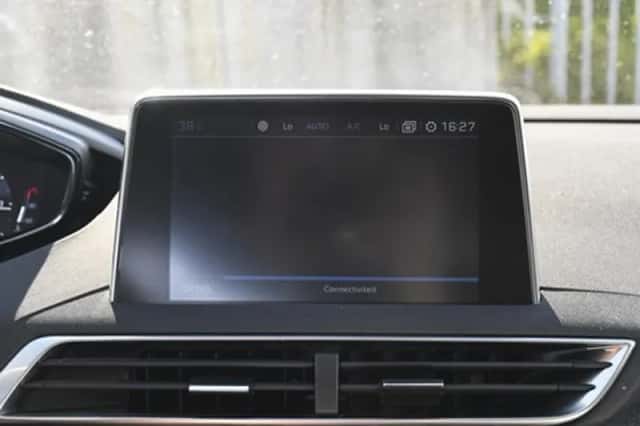 Peugeot 5008 (2020) thumbnail 34
