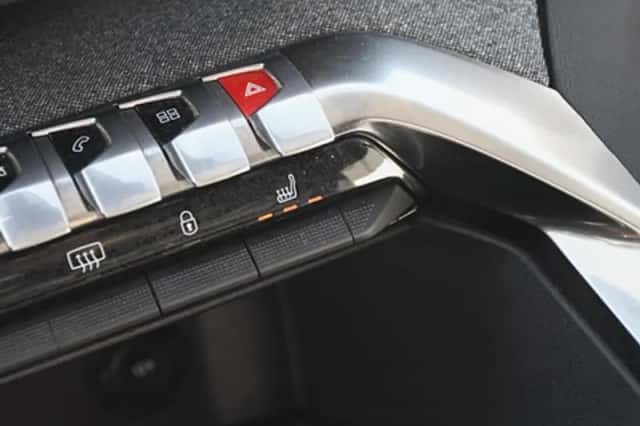 Peugeot 5008 (2020) thumbnail 36