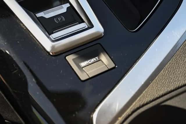 Peugeot 5008 (2020) thumbnail 40