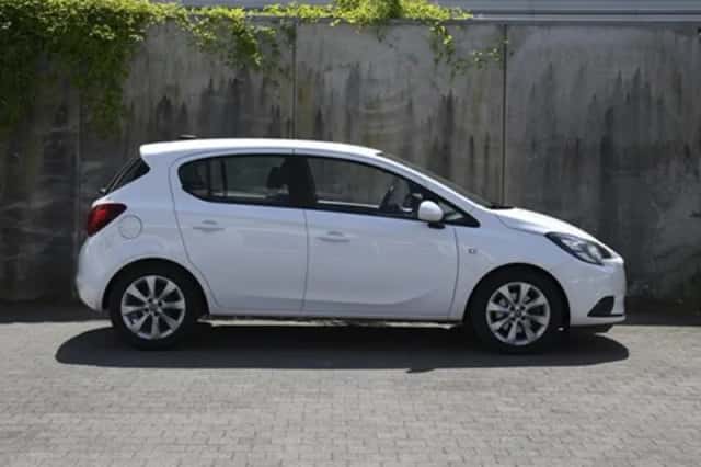 Opel Corsa (2017) thumbnail 3