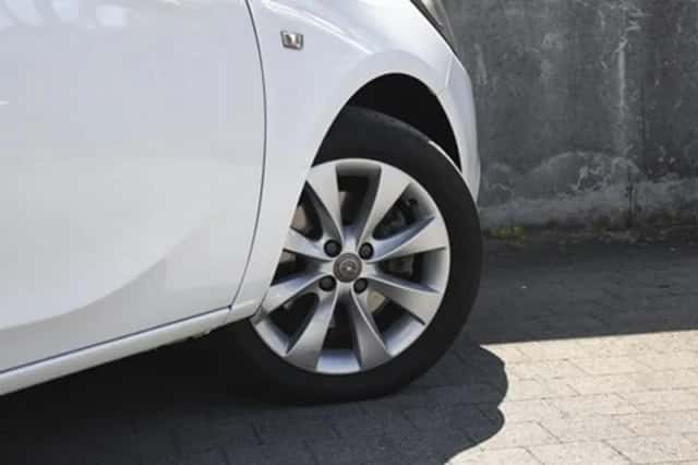 Opel Corsa (2017) thumbnail 6
