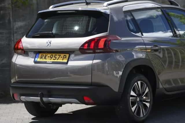 Peugeot 2008 (2017) thumbnail 6