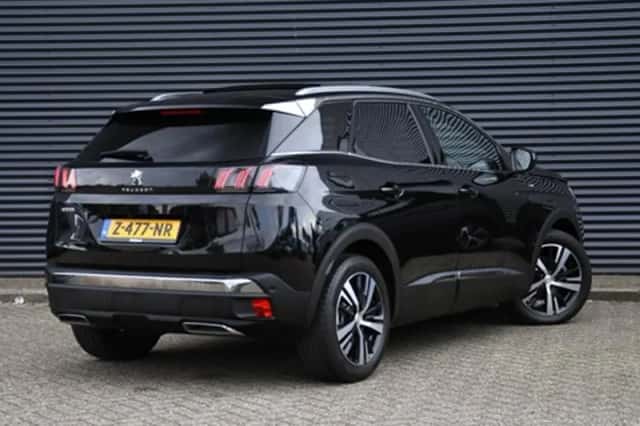 Peugeot 3008 (2022) thumbnail 5