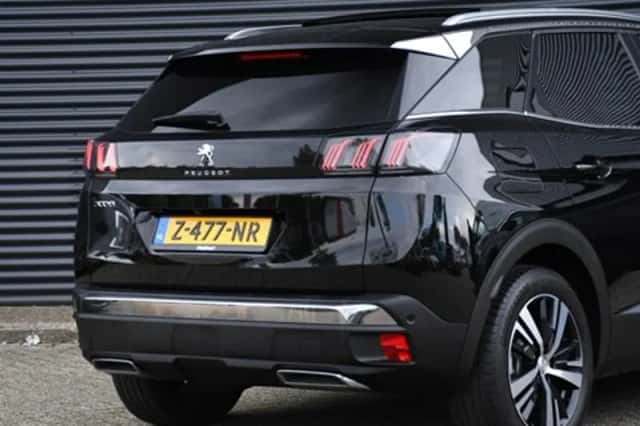 Peugeot 3008 (2022) thumbnail 6