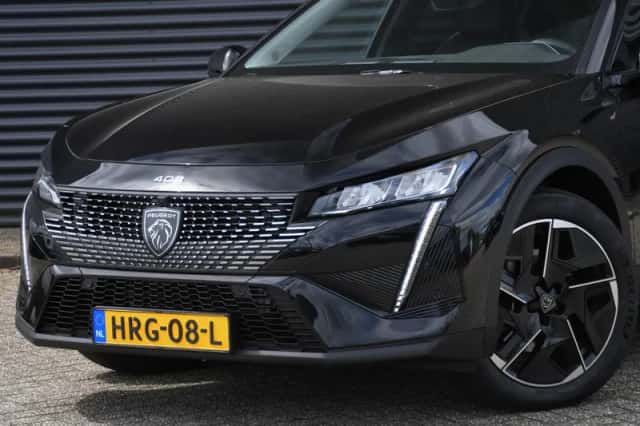 Peugeot 408 (2025) thumbnail 2