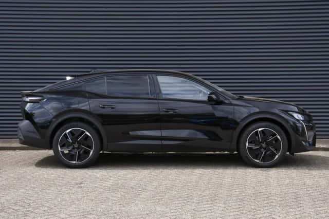 Peugeot 408 (2025) thumbnail 4