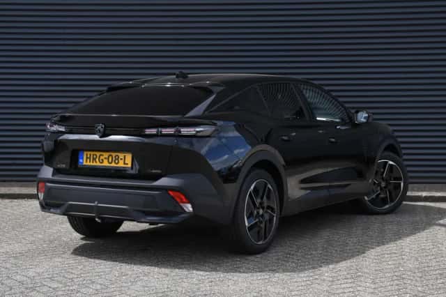 Peugeot 408 (2025) thumbnail 5