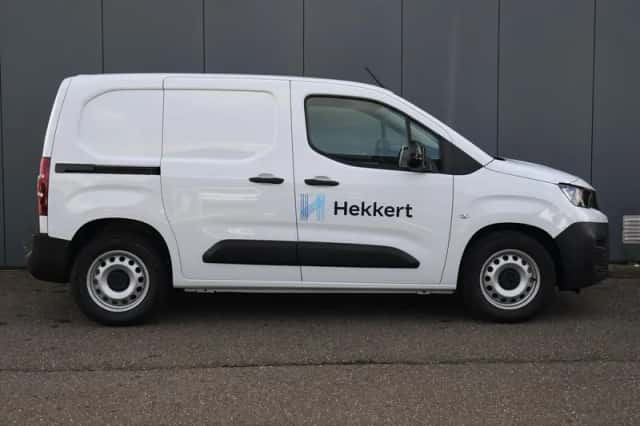 Peugeot E-Partner (2023) thumbnail 3