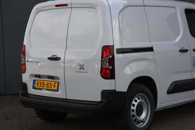 Peugeot E-Partner (2023) thumbnail 5