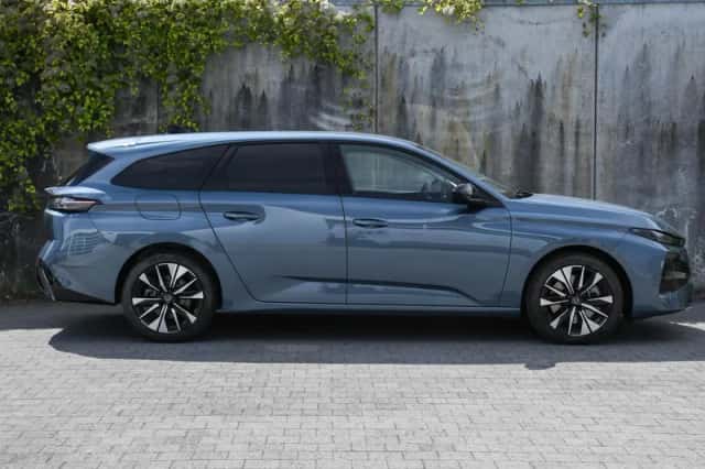 Peugeot 308 (2026) thumbnail 4