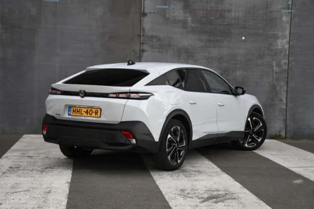 Peugeot 408 (2025) thumbnail 5