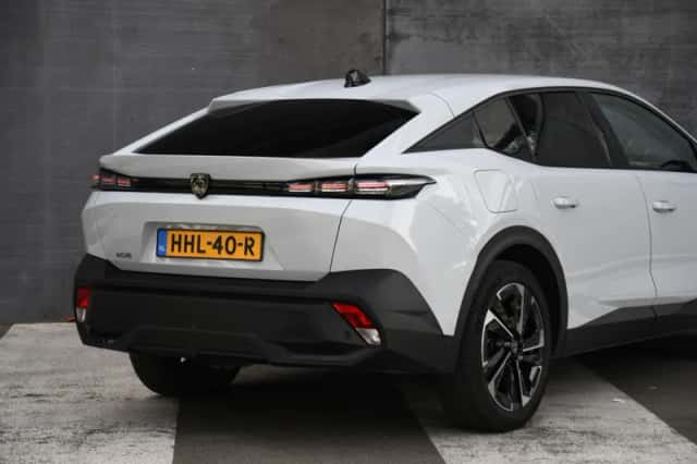 Peugeot 408 (2025) thumbnail 6