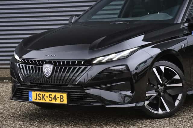 Peugeot 308 (2025) thumbnail 2