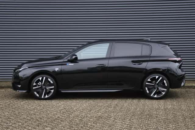 Peugeot 308 (2025) thumbnail 3