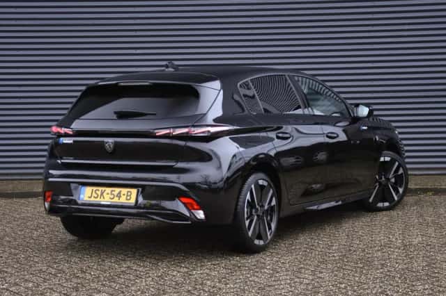 Peugeot 308 (2025) thumbnail 5