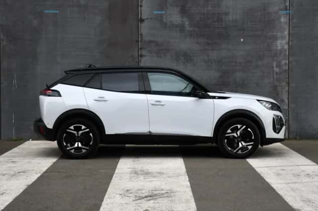 Peugeot e-2008 (2025) thumbnail 4