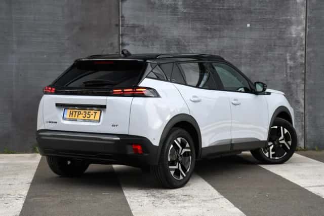 Peugeot e-2008 (2025) thumbnail 5