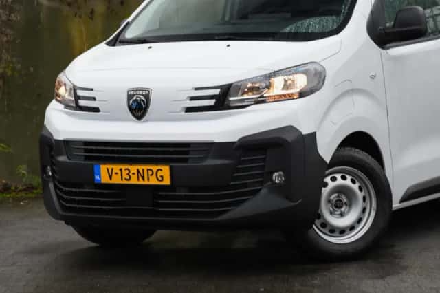 Peugeot E-Expert (2025) thumbnail 2