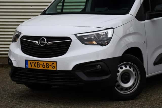Opel Combo (2023) thumbnail 2