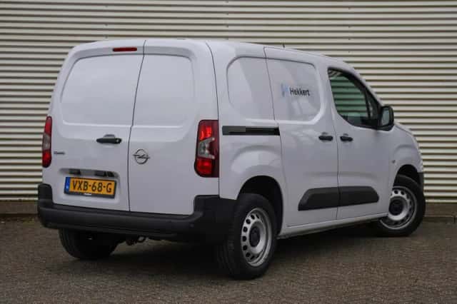 Opel Combo (2023) thumbnail 4