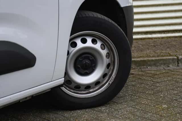 Opel Combo (2023) thumbnail 6