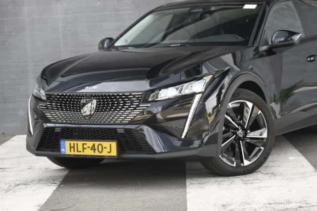 Peugeot 408 (2025) thumbnail 2