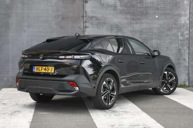 Peugeot 408 (2025) thumbnail 5