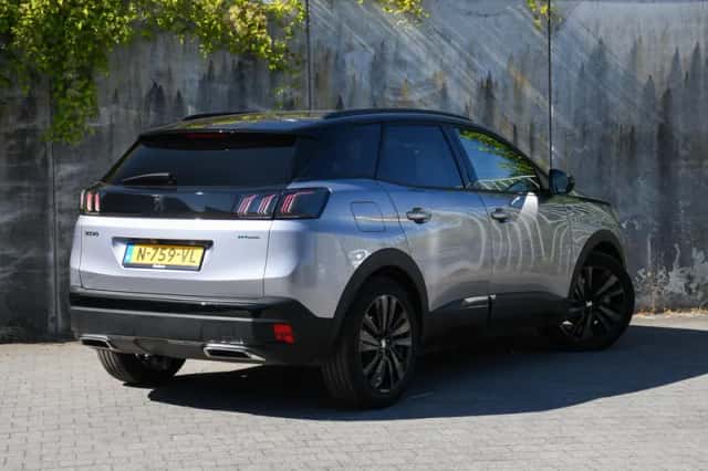 Peugeot 3008 (2022) thumbnail 5