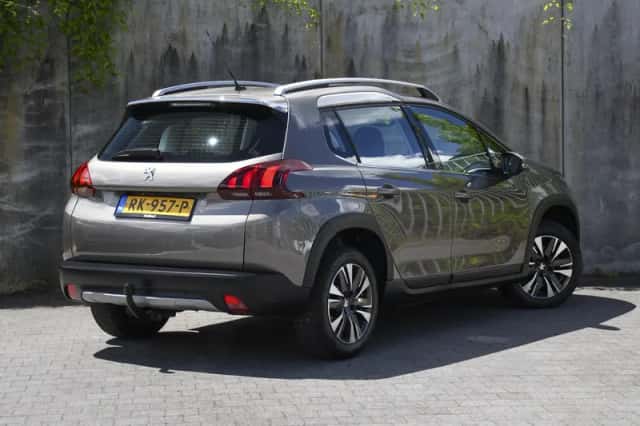 Peugeot 2008 (2017) thumbnail 5
