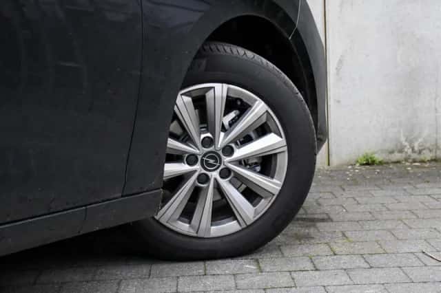 Opel Astra (2024) thumbnail 6