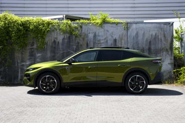 Peugeot 408 (2026) thumbnail 5