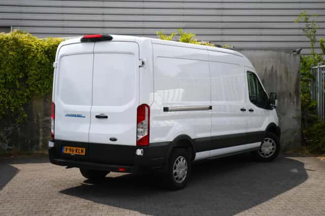 Ford E-Transit (2024) thumbnail 5