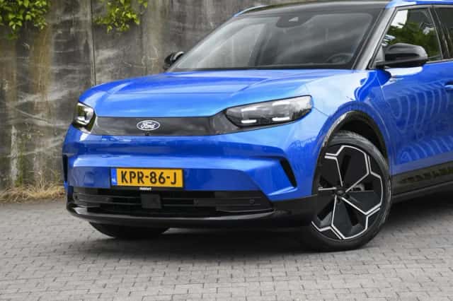 Ford Capri (2025) thumbnail 2